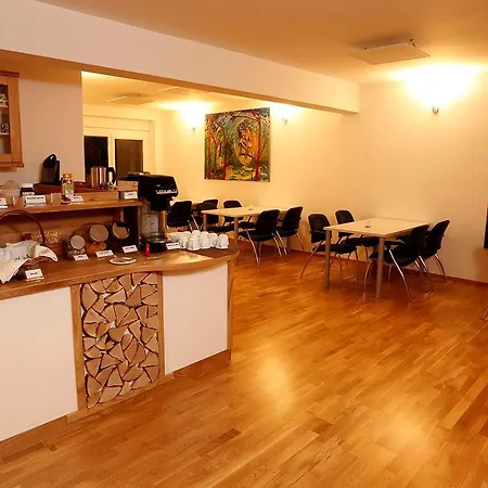 Julija Panzió 3*